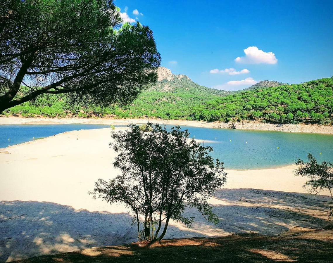Retiro Chic Frente Al Lago - A 1 Hora De Madrid, Pantano De San Juan Сан-Мартін-де-Вальдейґлесьяс Екстер'єр фото